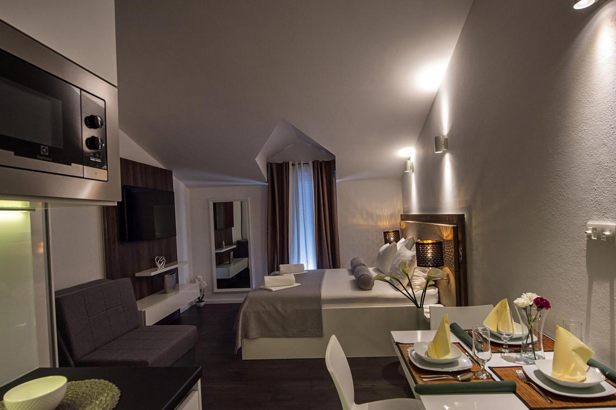 Seaside Apartments With A Swimming Pool Zecevo Rtic, Rogoznica - 8366 Quarto foto