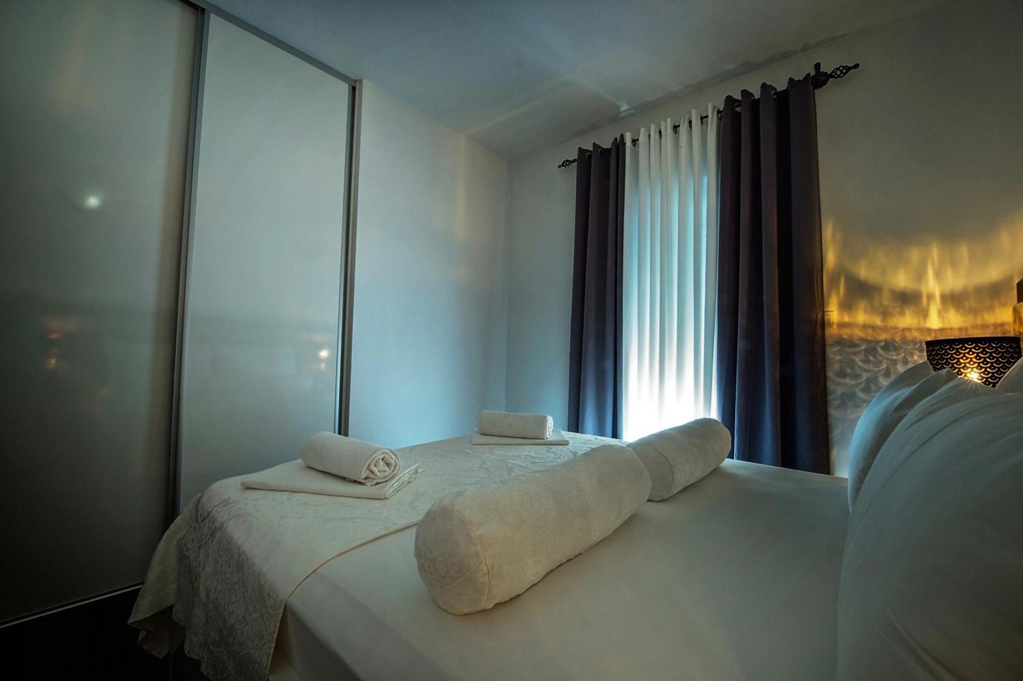 Seaside Apartments With A Swimming Pool Zecevo Rtic, Rogoznica - 8366 Quarto foto