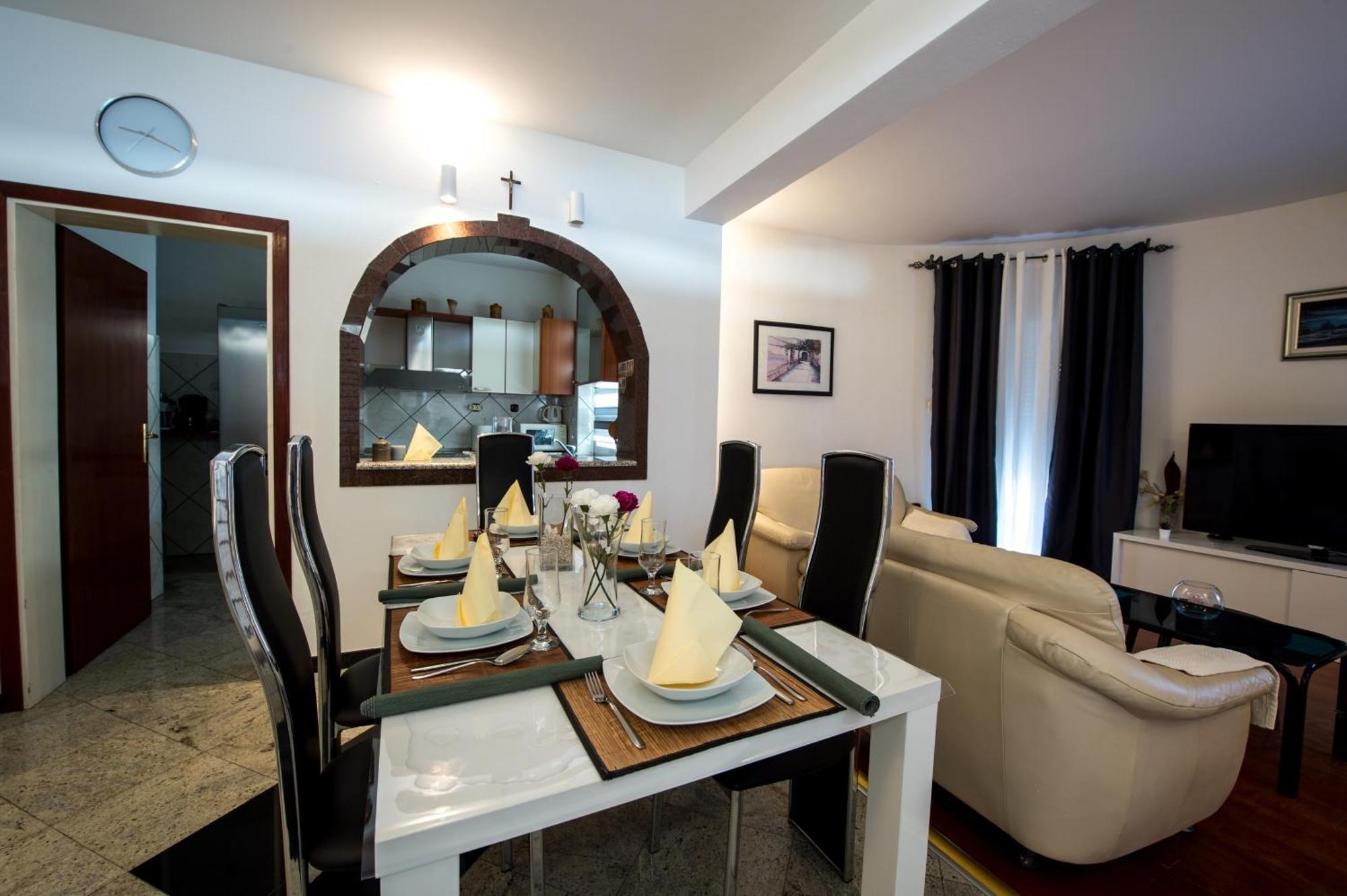 Seaside Apartments With A Swimming Pool Zecevo Rtic, Rogoznica - 8366 Quarto foto